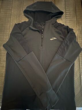 Brooks Women’s Black Hooded Quarter-Zip Pullover